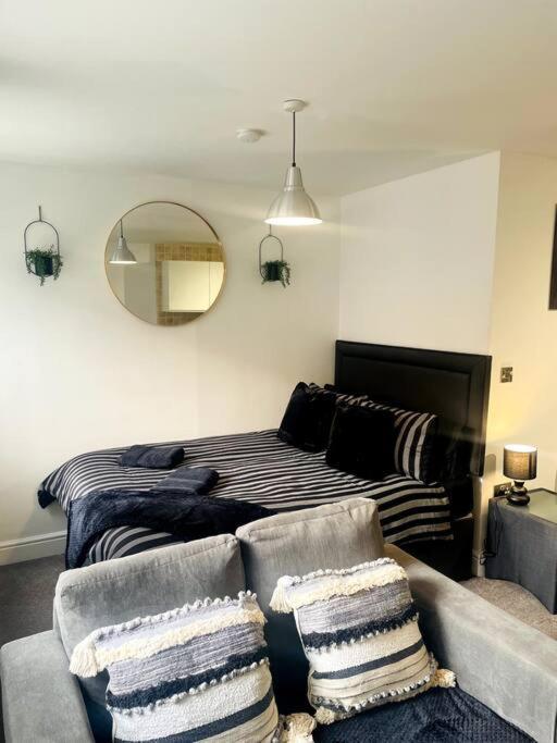 #215 1 Bed Serviced Apartment Derby Extérieur photo